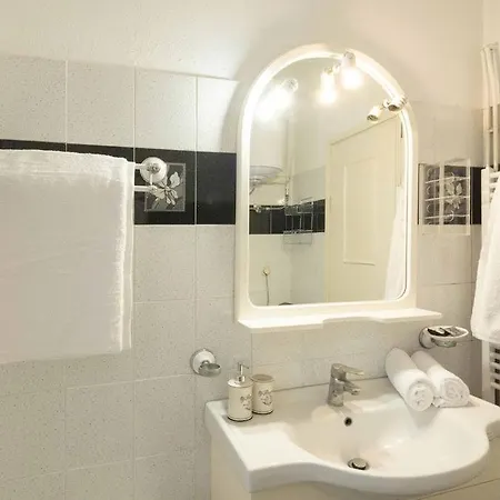 Vasiliki 's Family Apartment *