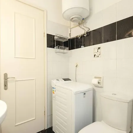 Vasiliki 's Family Apartment *